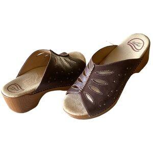 Dansko Womens Leather Heeled Clog Mule EU 40-US 9.5 Brown Sheri